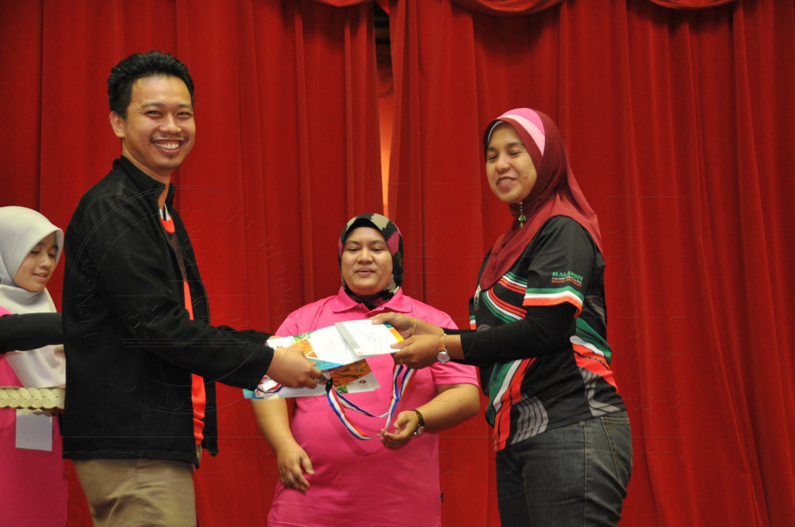 PRO15 158 CATUR HAS 9477